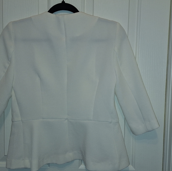 Blazer - Picture 2 of 3